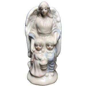 Angel w/Children‎ Figurine Greenbrier International Vintage Porcelain Christmas